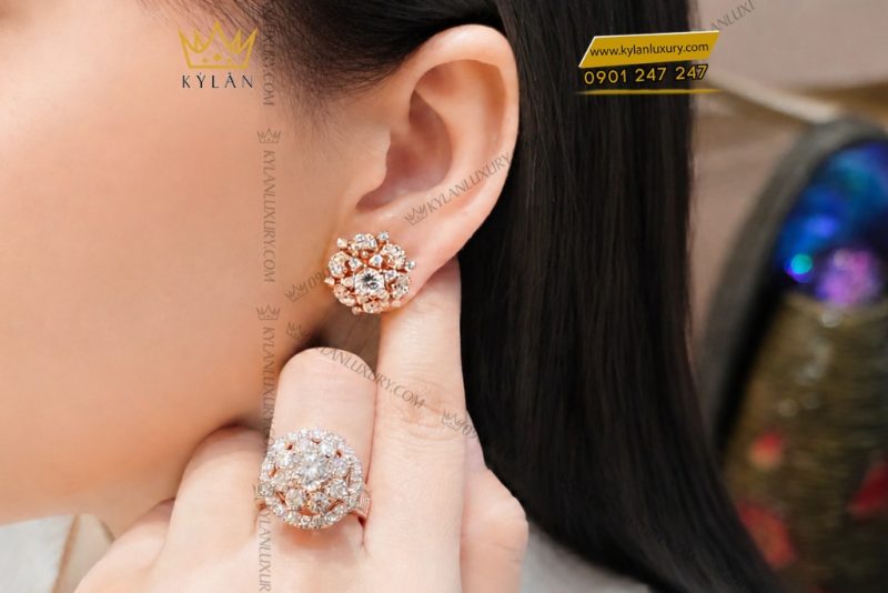 Bông tai kim cương vàng hồng Au750 đính viên chủ 5ly4