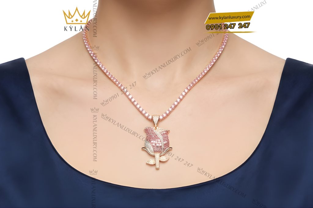 Dây chuyền Hoa Hồng vàng Au750 đính kim cương và đá quý hồng