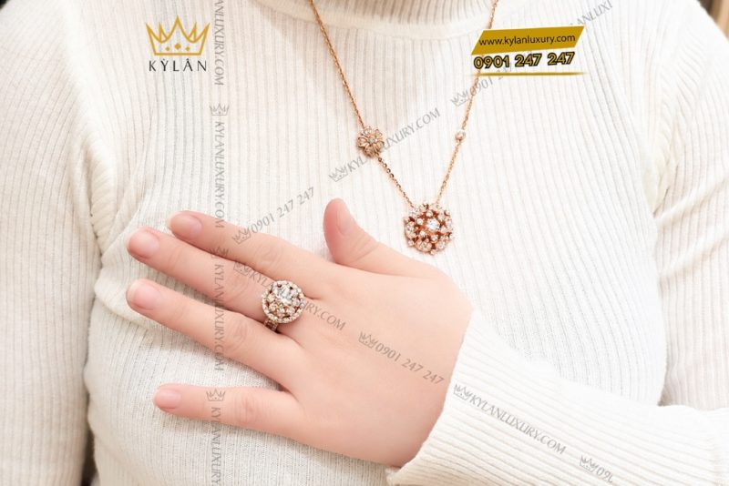 Dây chuyền kim cương vàng hồng Au750 đính viên chủ 6ly3