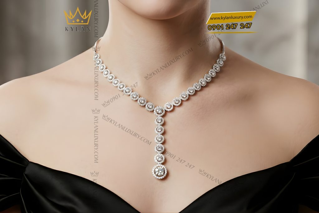 Dây chuyền vàng trắng Au750 đính kim cương