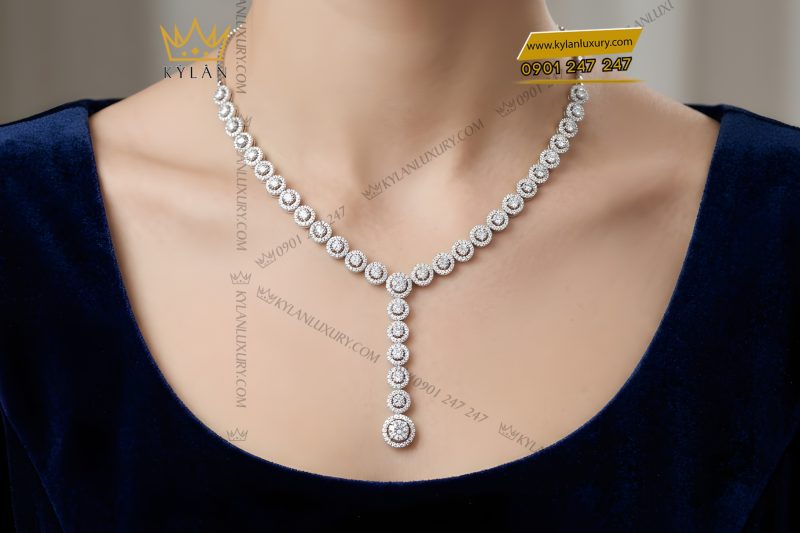Dây chuyền vàng trắng Au750 đính kim cương