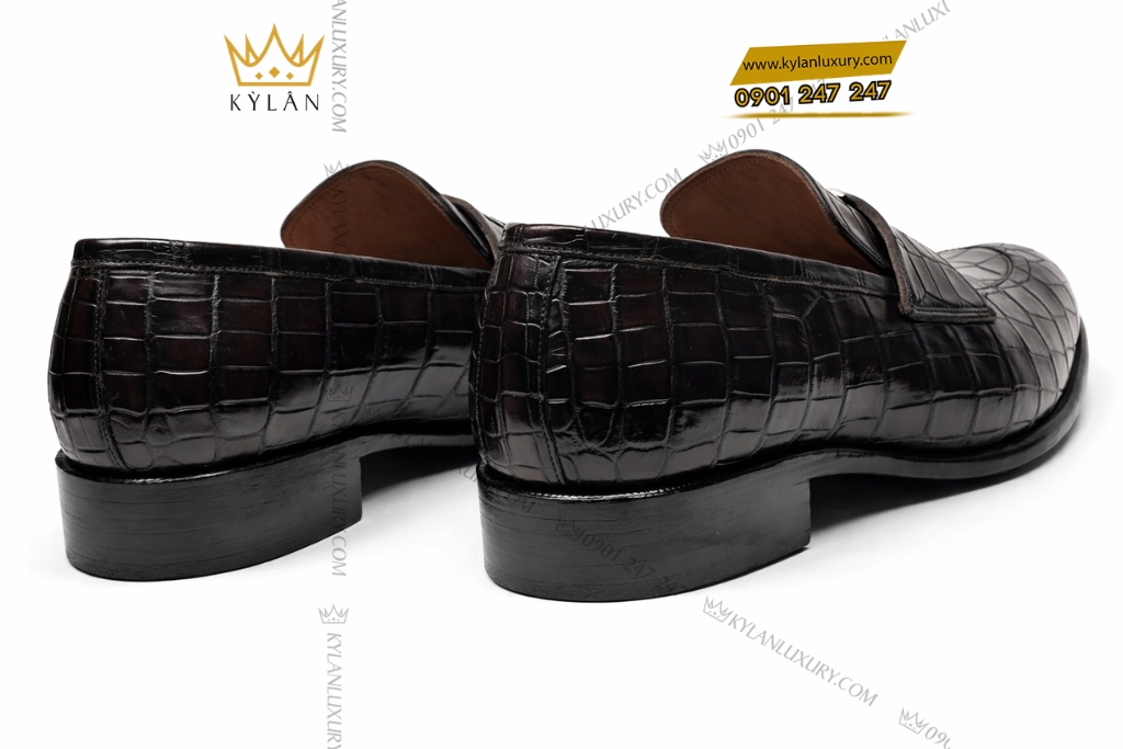 Giày da cá Alligator nâu đính logo PT vàng full kim cương