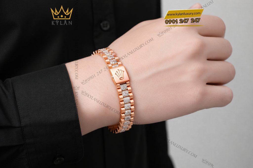 Lắc tay Rolex vàng hồng Au750 đính 4 hàng kim cương