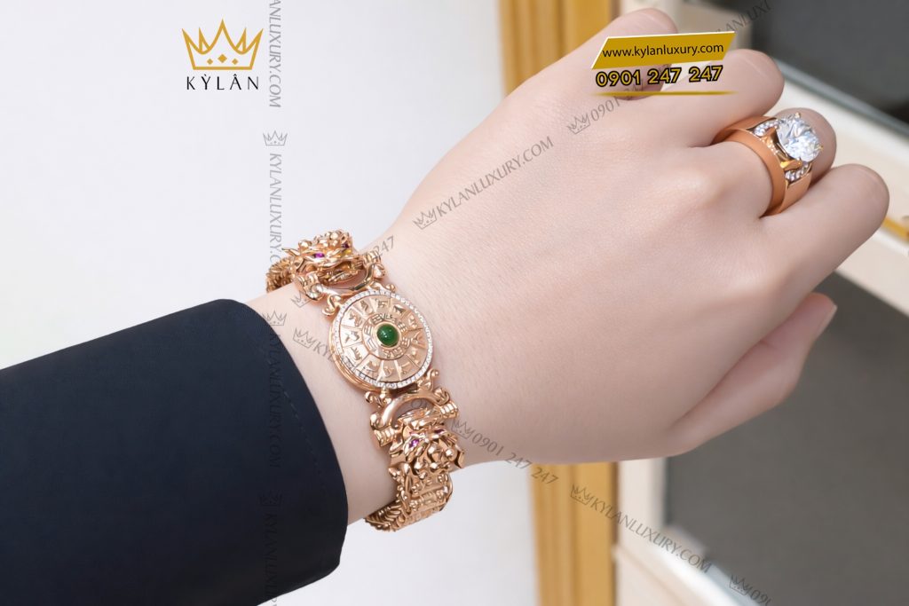 Kỳ Lân Luxury Lac tay vang hong Au750 dinh kim cuong va ngoc luc bao 9 Lắc tay vàng hồng Au750 đính kim cương và ngọc lục bảo