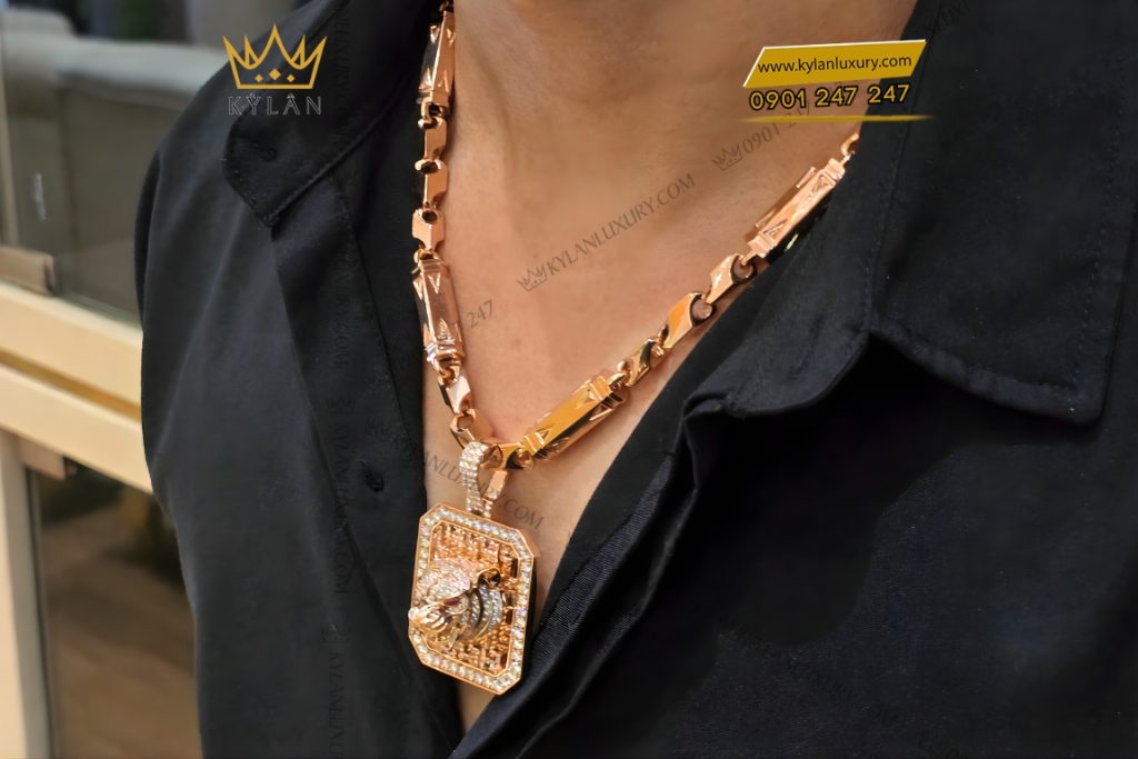 Mặt dây chuyền hình đầu hổ vàng hồng Au750 đính kim cương