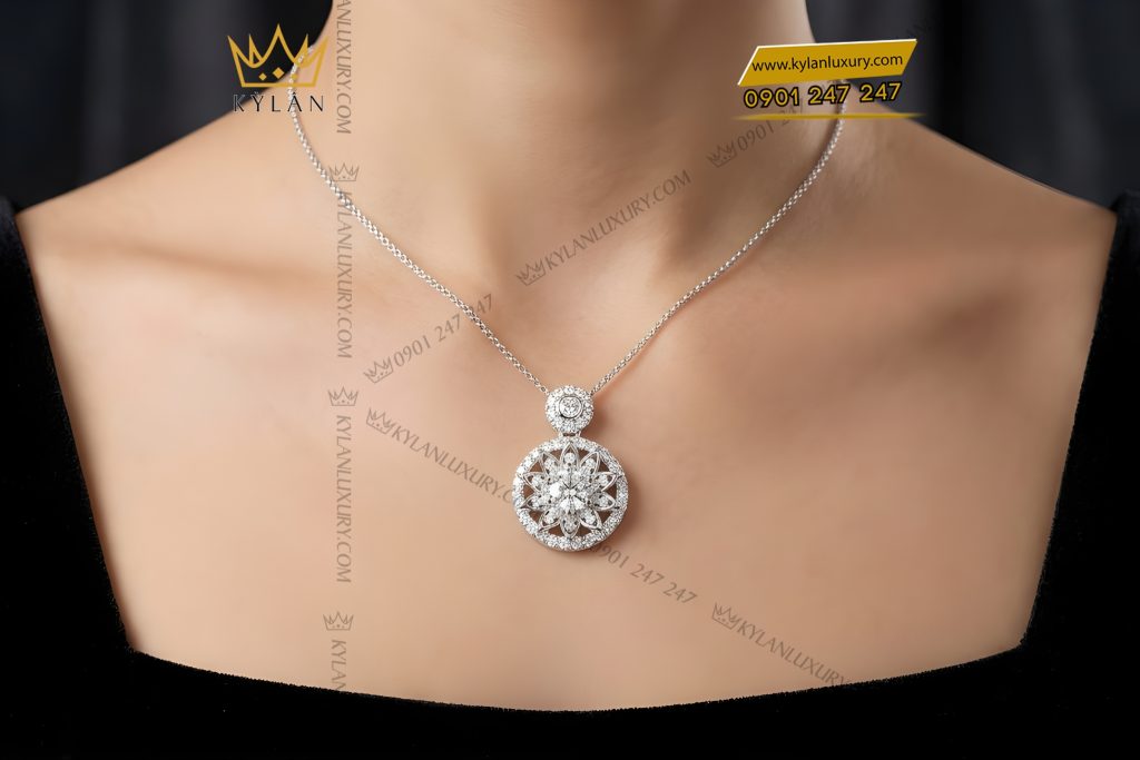 Kỳ Lân Luxury Mat day chuyen vang trang Au750 dinh kim cuong 7 Mặt dây chuyền vàng trắng Au750 đính kim cương