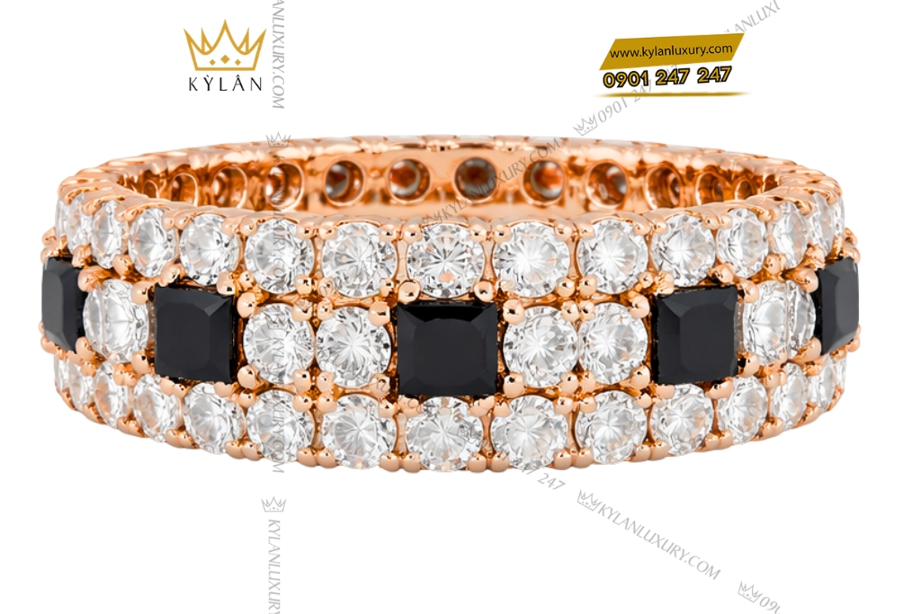 Nhẫn nữ vàng hồng Au750 đính kim cương và sapphire đen