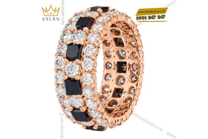 Nhẫn nữ vàng hồng Au750 đính kim cương và sapphire đen