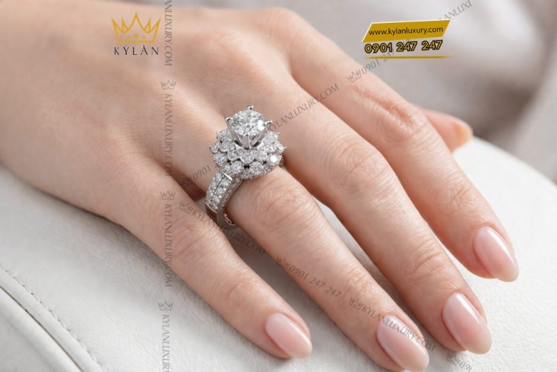 Nhẫn nữ vàng trắng Au750 đính kim cương