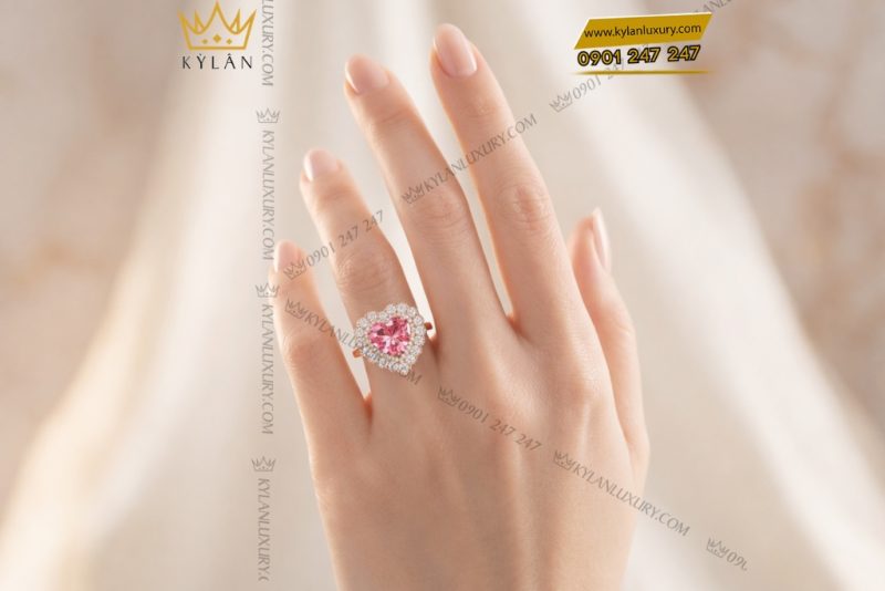Nhẫn trái tim vàng hồng Au750 đính kim cương và sapphire hồng
