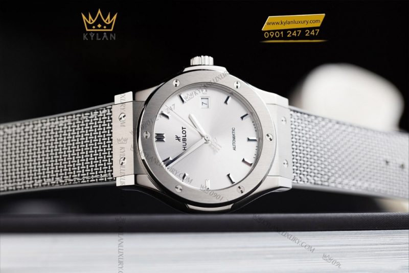 Đồng hồ Hublot Classic Fusion Essential Grey 42mm