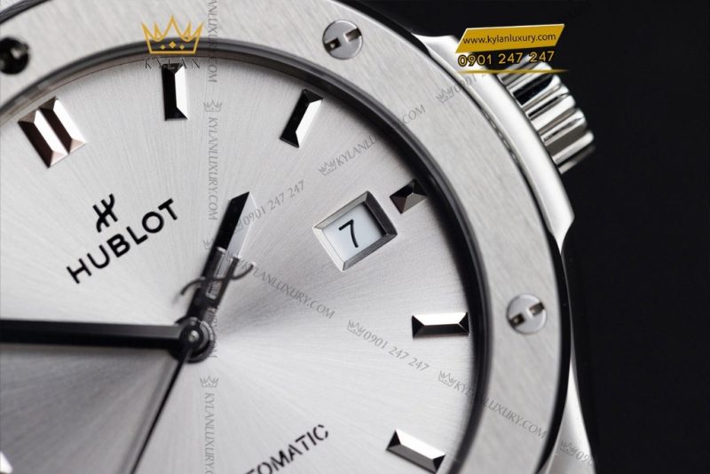 Đồng hồ Hublot Classic Fusion Essential Grey 42mm