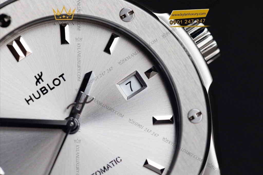 Kỳ Lân Luxury hublot classic fusion essential grey 42mm 5 Đồng hồ Hublot Classic Fusion Essential Grey 42mm