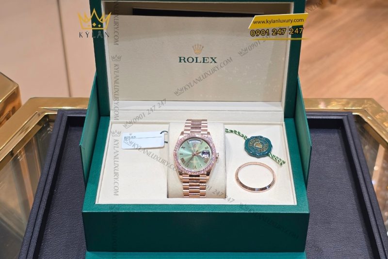 Đồng hồ Rolex Day Date 36 mặt Olive custom vành kim tròn