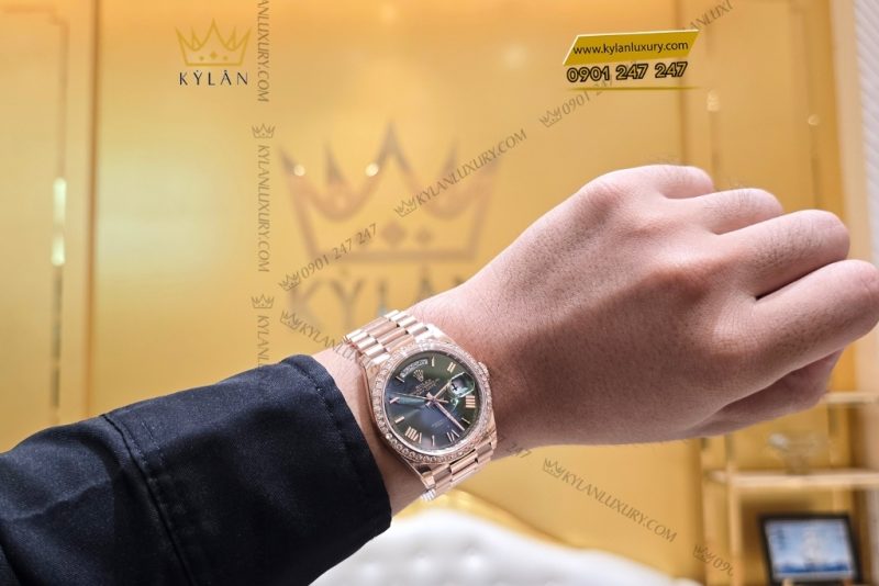 Đồng hồ Rolex Day Date 36 mặt Olive custom vành kim tròn