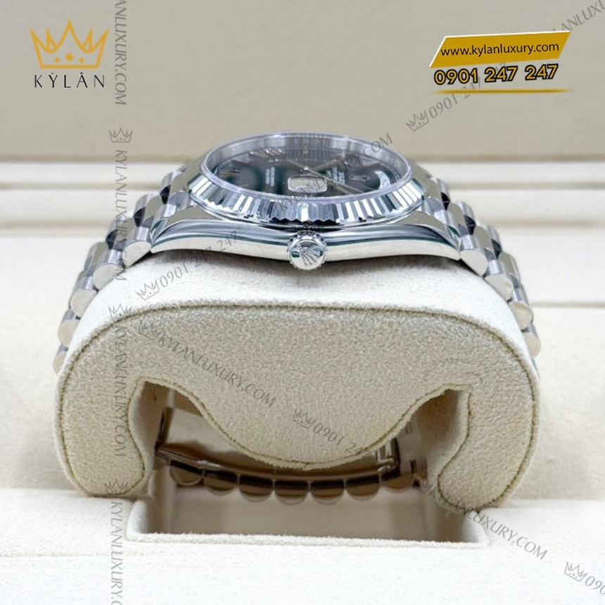 Kỳ Lân Luxury rolex day date 40 228236 0007 xanh bright blue 5 Đồng hồ Rolex Day Date 40 bạch kim mặt xanh dương 228236-0007
