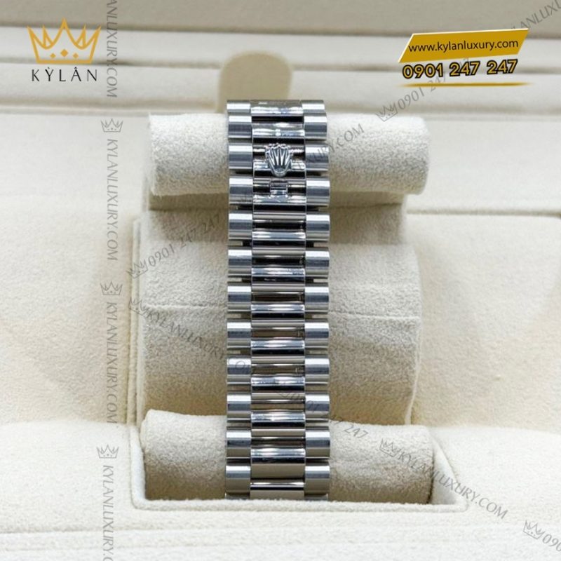 Đồng hồ Rolex Day Date 40 bạch kim mặt xanh dương 228236-0007