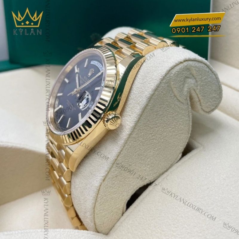Đồng hồ Rolex Day Date 40 mặt số đen 228238-0067