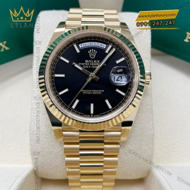 Đồng hồ Rolex Day Date 40 mặt số đen 228238-0067
