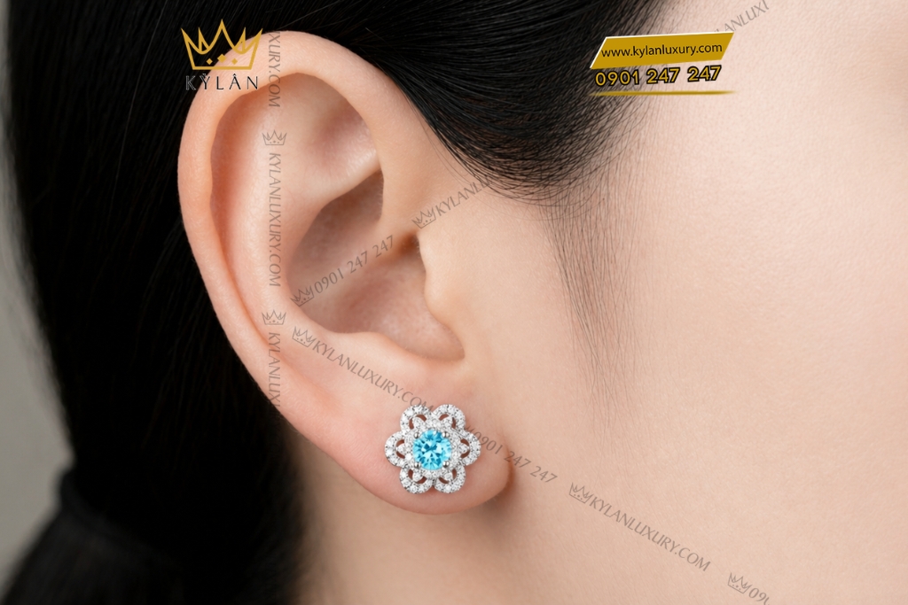 Bông tai vàng trắng Au750 đính kim cương và đá Topaz