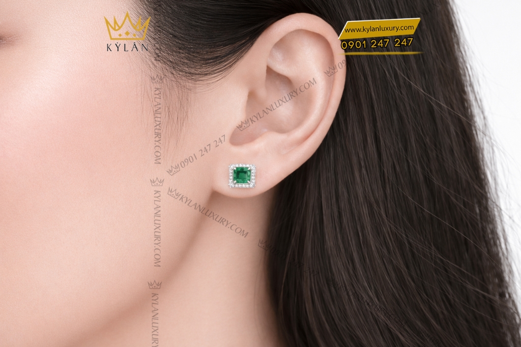 Bông tai vàng trắng Au750 đính kim cương và đá lục bảo
