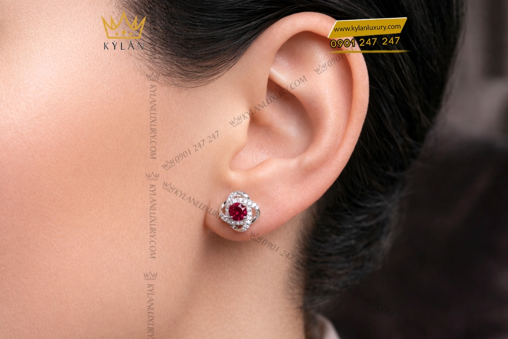Bông tai vàng trắng Au750 đính kim cương và đá sapphire đỏ