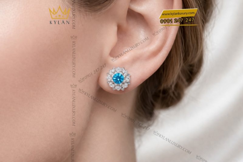 Bông tai vàng trắng Au750 đính kim cương và đá Topaz