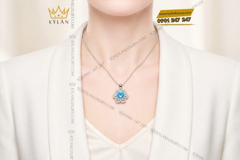 Dây chuyền vàng trắng Au750 đính kim cương và đá Topaz