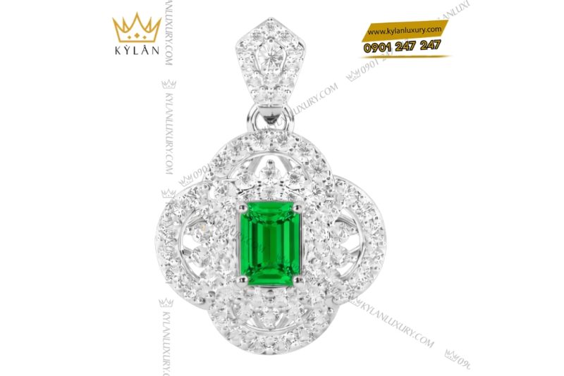 Dây chuyền vàng trắng Au750 đính kim cương và đá lục bảo