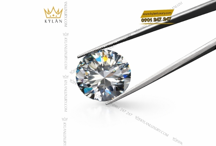 Kim Cương Nhân Tạo Thay Vì Kim Cương Tự Nhiên?