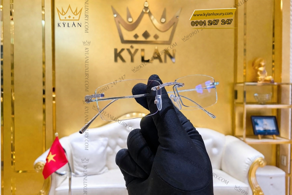 Kỳ Lân Luxury Mat kinh vang trang Au750 dinh kim cuong 7 Mắt kính vàng trắng Au750 đính kim cương