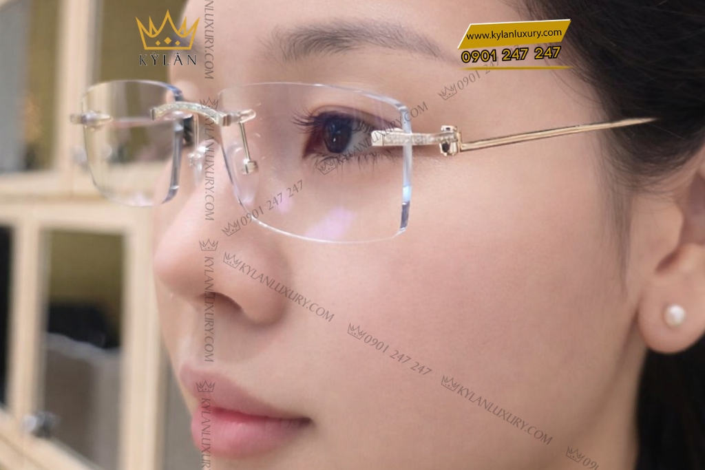 Kỳ Lân Luxury Mat kinh vang trang Au750 dinh kim cuong 9 Mắt kính vàng trắng Au750 đính kim cương