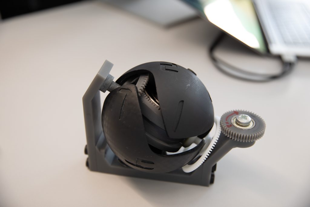 Kỳ Lân Luxury Nha may H.Moser Cie4 Bên trong nhà máy H. Moser & Cie