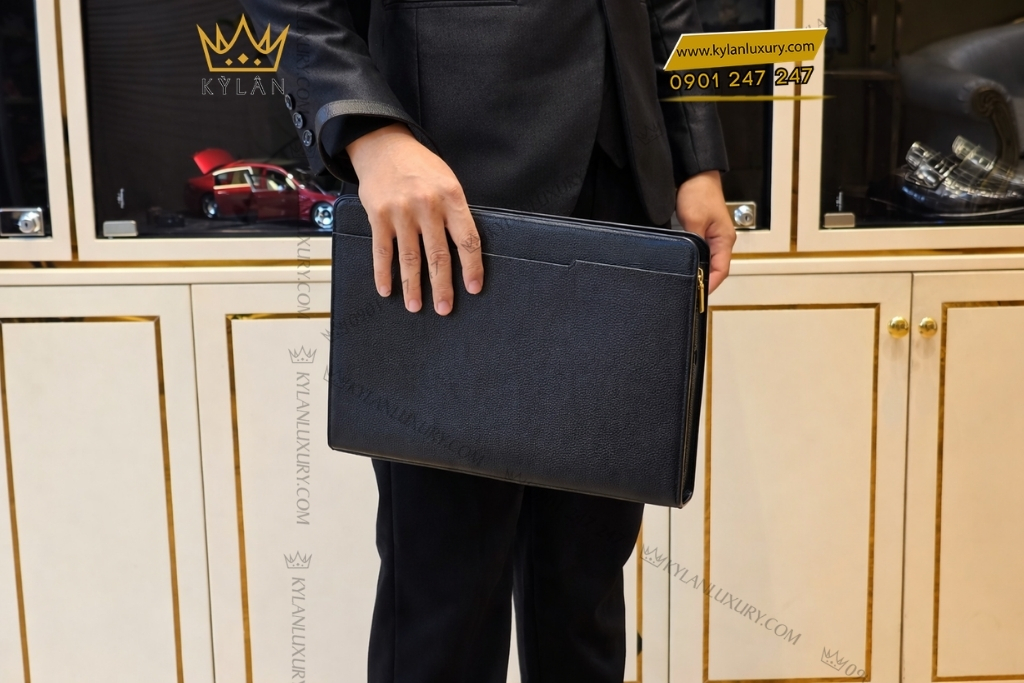 Túi Clutch da bê đen khóa vân tay 14 Kỳ Lân Luxury Tui Clutch da be den khoa van tay 9 Túi Clutch da bê đen khóa vân tay