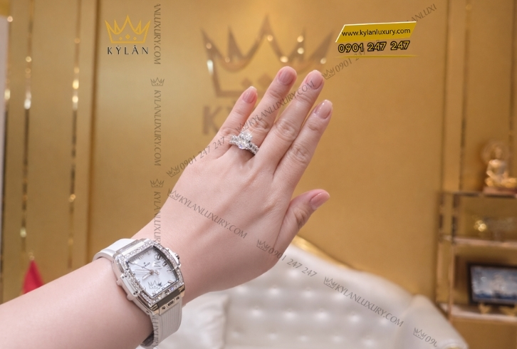 Vàng Au750 là gì? Có nên mua không? 