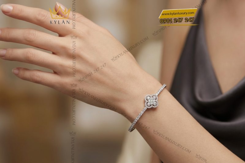 Vòng tay vàng trắng Au750 đính kim cương