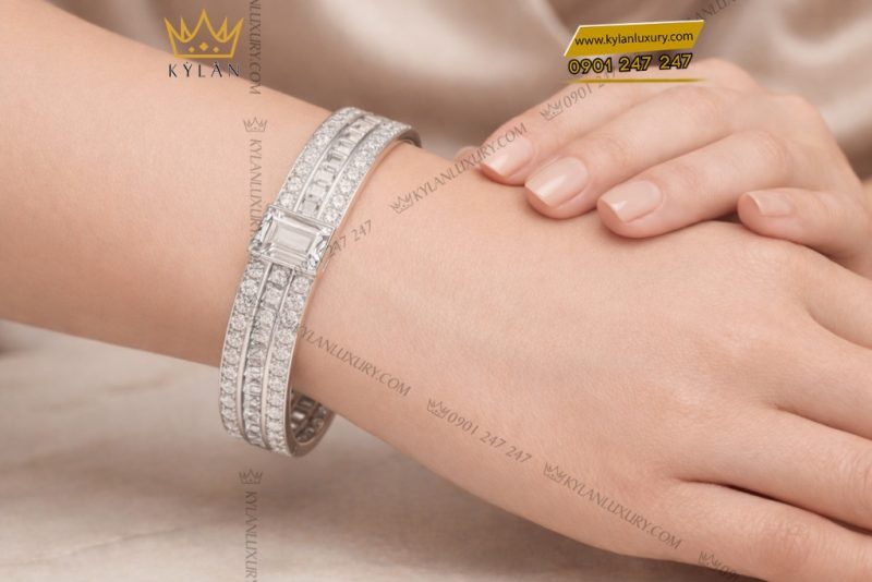 Vòng tay vàng trắng Au750 đính kim cương