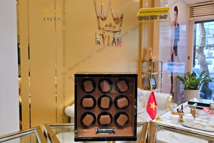 Hộp xoay đồng hồ - Tiêu chuẩn bảo quản không thể thiếu của giới sưu tầm 5 Kỳ Lân Luxury hop xoay dong ho can thiet cho nguoi choi dong ho 8 Hộp xoay đồng hồ - Tiêu chuẩn bảo quản không thể thiếu của giới sưu tầm
