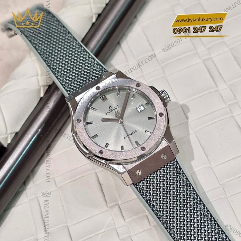 Đồng hồ Hublot Classic Fusion Titanium Sage Green 42mm