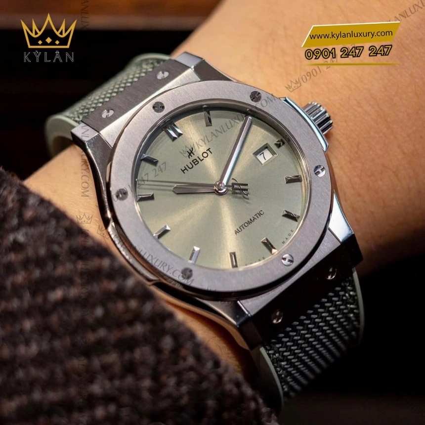 Kỳ Lân Luxury hublot classic fusion titanium sage green 42mm 8 Đồng hồ Hublot Classic Fusion Titanium Sage Green 42mm