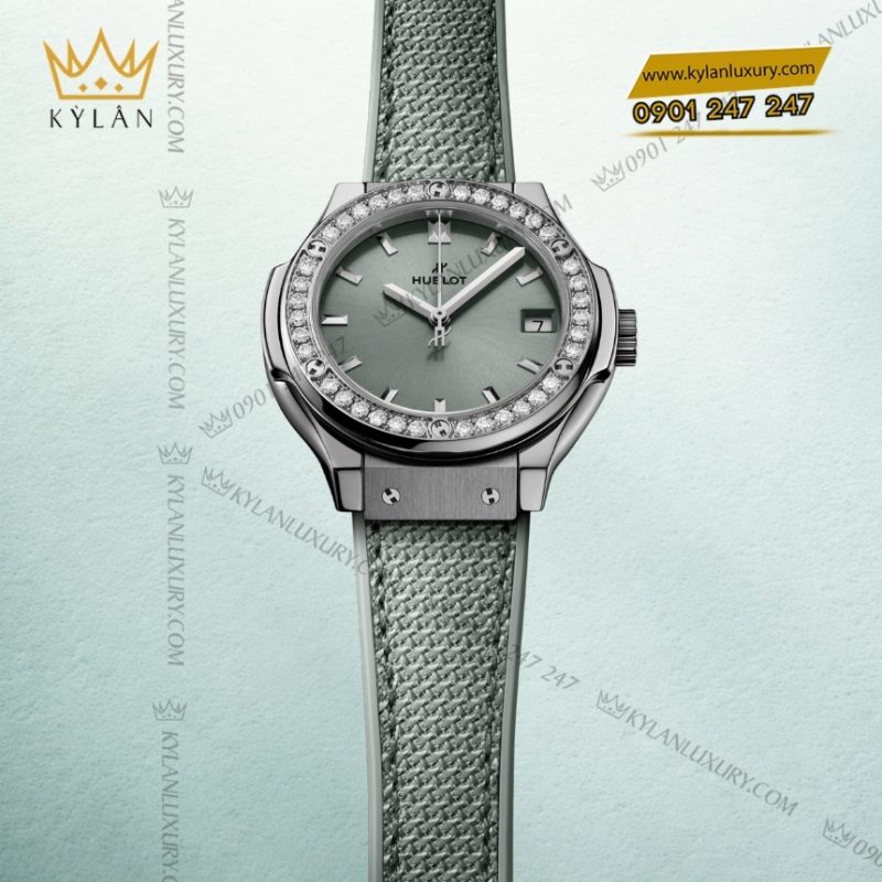 Đồng hồ Hublot Classic Fusion Titanium Sage Green Diamonds 33mm