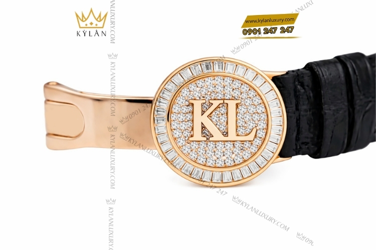 Nghệ thuật đính kim cương tinh xảo trong từng chi tiết cùng dấu ấn cá nhân đại diện cho phong cách của quý khách.