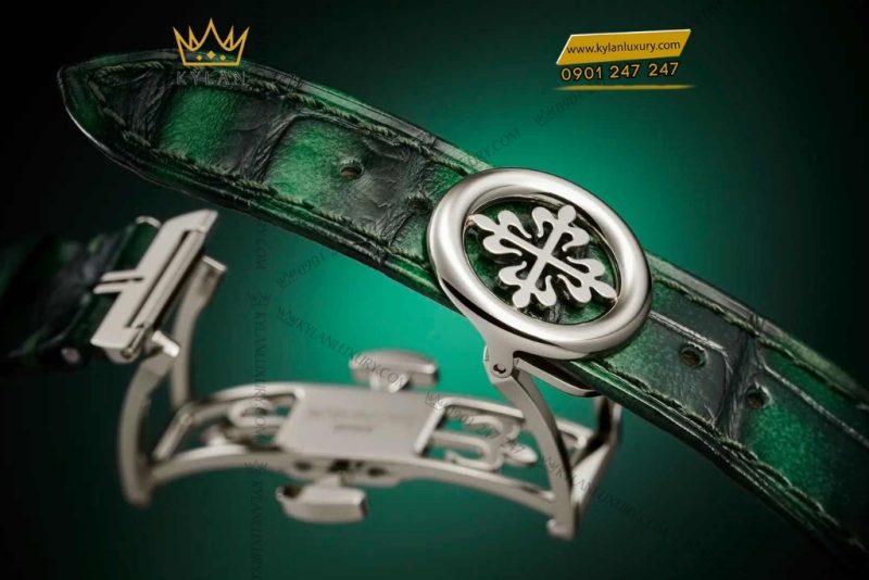 Đồng hồ Patek Philippe Grand Complications mặt xanh lá 5322G-010