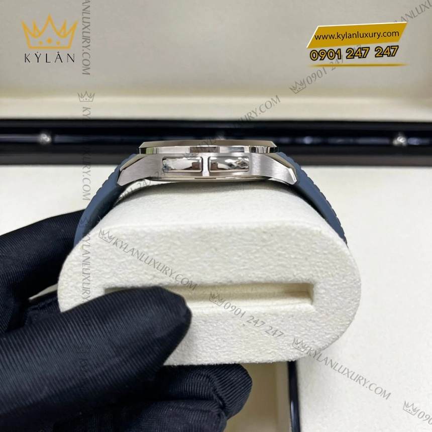 Kỳ Lân Luxury patek philippe aquanaut 5164g 001 travel time 7 Đồng hồ Patek Philippe Aquanaut Travel Time mặt xanh xám 5164G-001