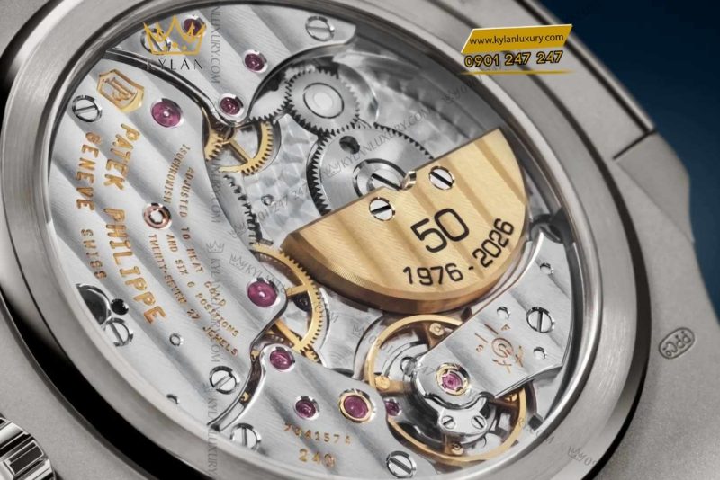 Đồng hồ Patek Philippe Nautilus Platinum xanh sunburst 5610/1P-001