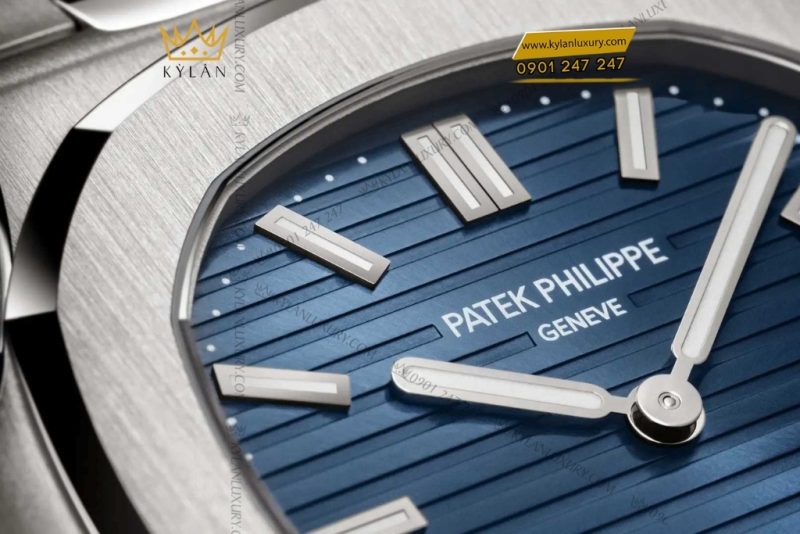 Đồng hồ Patek Philippe Nautilus mặt số xanh sunburst 5810/1G-001