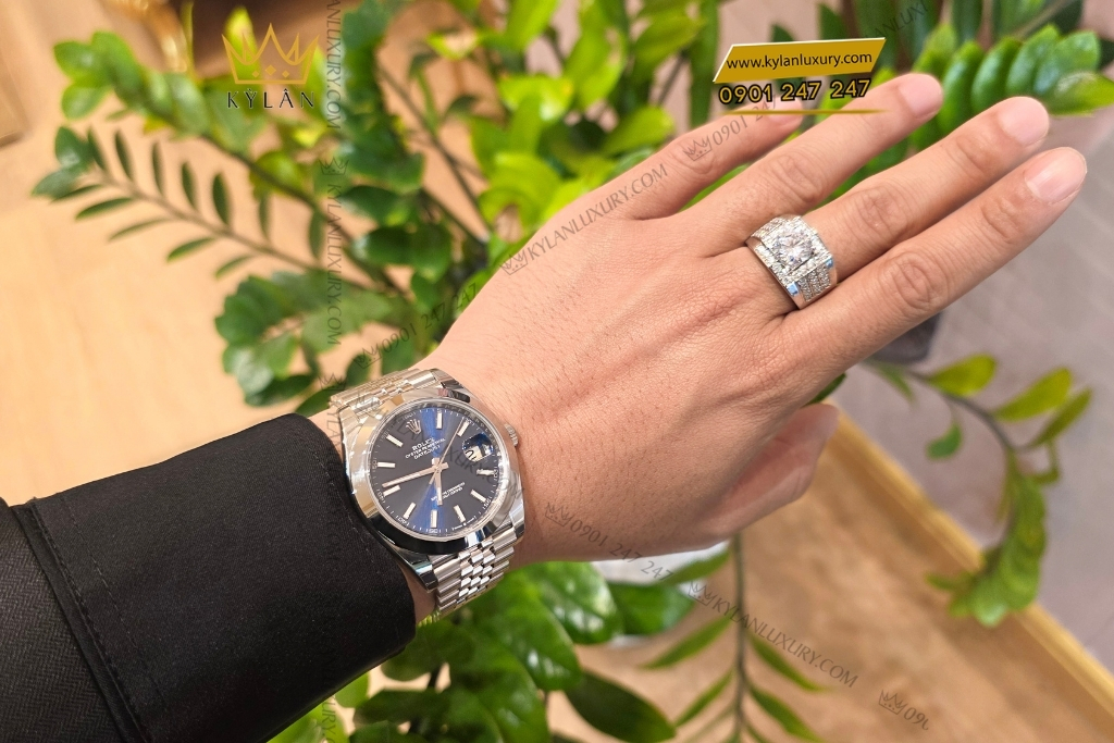 Kỳ Lân Luxury rolex datejust 41 126300 0002 mat xanh da quang 11 Đồng hồ Rolex Datejust 41 mặt xanh dương cọc dạ quang 126300-0002