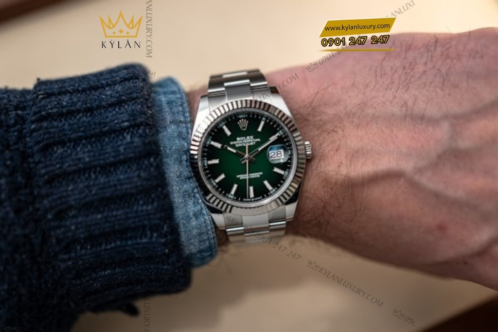 Kỳ Lân Luxury rolex datejust 41 126334 0033 xanh ombre da quang 5 1 Đồng hồ Rolex Datejust 41 mặt xanh ombré dạ quang 126334-0033