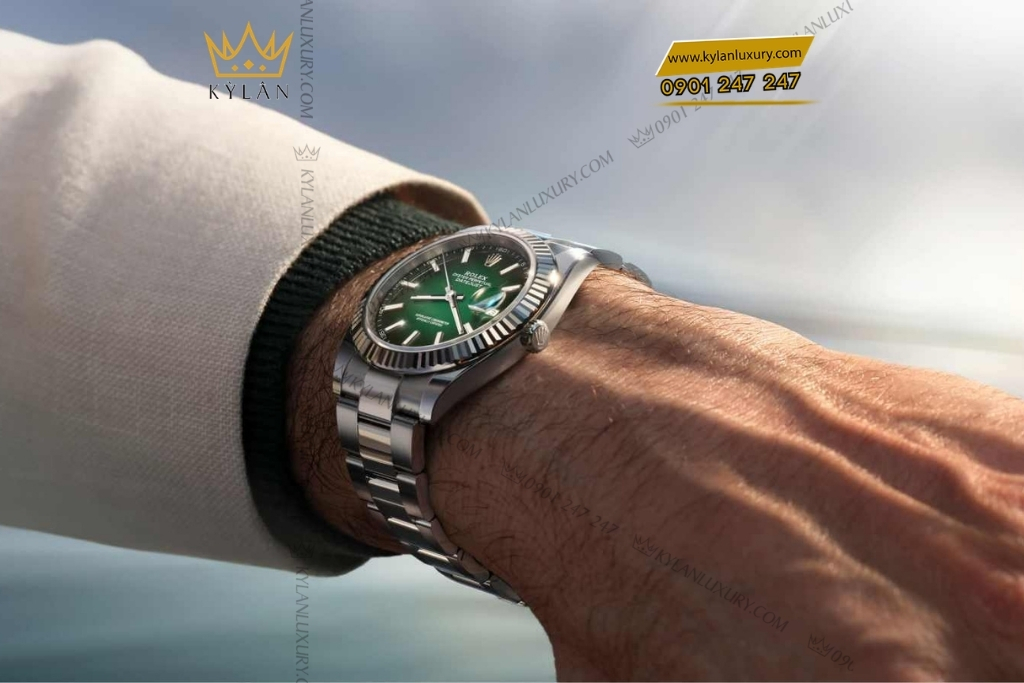 Kỳ Lân Luxury rolex datejust 41 126334 0033 xanh ombre da quang 5 Đồng hồ Rolex Datejust 41 mặt xanh ombré dạ quang 126334-0033