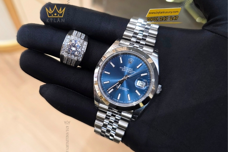 Vì sao đồng hồ Rolex luôn có hai mức giá: Niêm yết và Thị trường? 6 Kỳ Lân Luxury tai sao rolex co hai muc gia niem yet va thi truong 5 Vì sao đồng hồ Rolex luôn có hai mức giá: Niêm yết và Thị trường?